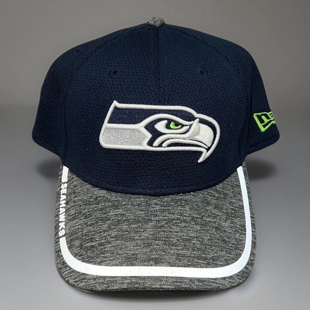 New Era Mens Navy Seattle Seahawks 39THIRTY Stretch-Fit NFL Hat Cap Size M/L
